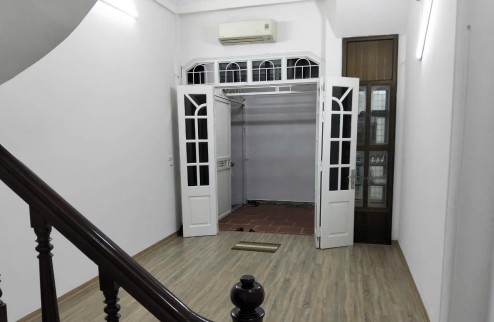 CHO THUÊ LÀM CHDV, Home stay NHÀ NGUYÊN CĂN NGÕ 71 TÂN ẤP, 41M2, 4 T, 4 N, 3 WC, 12.5 TRIỆU